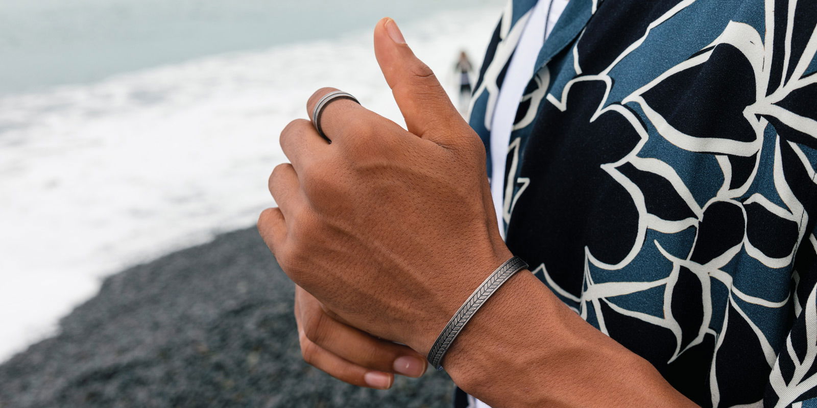 Bracelets manchettes